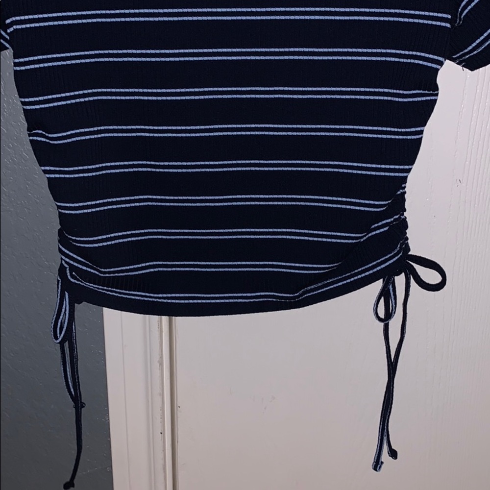 Striped Drawstring Side Tee - Picture 4 of 4